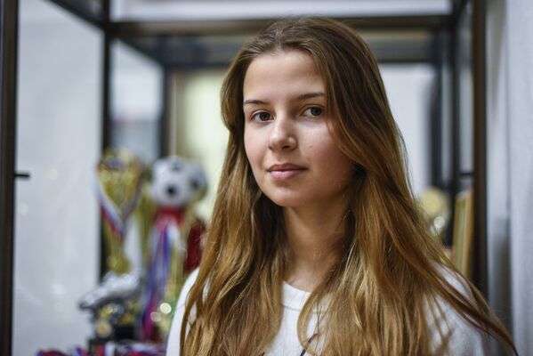 سوتلانا نیکیروفووا، دانشجوی سال دوم دانشگاه علوم انسانی و اقتصاد مسکو - سال 2016 - اسپوتنیک ایران  