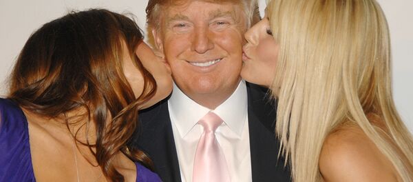 دونالد ترامپ به همراه همسرش ملانیا و مدل مشهور هایدی کلوم - اسپوتنیک ایران  