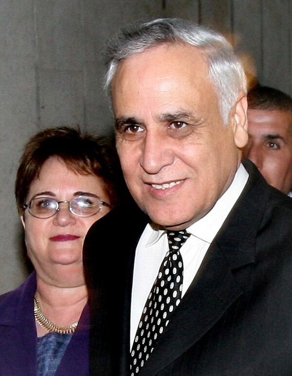 رئیس جمهور اسرائیل موشه کاتساو و همسرش گیلا - اسپوتنیک ایران  