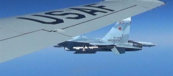 رهگیری هواپیمای آمریکایی توسط هواپیمای روسی رهگیری هواپیمای آمریکایی توسط هواپیمای روسی - اسپوتنیک ایران