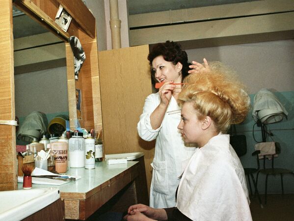 آرایشگاه زنانه شهر رادوژنی استان ولادیمیر روسیه، سال 1987 - اسپوتنیک ایران  