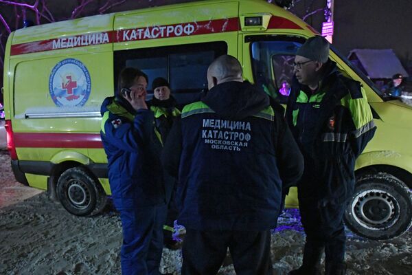 امدادگران در  محل سقوط هواپیمای آن-148 ( آنتونوف-148) در حومه مسکو - اسپوتنیک ایران  