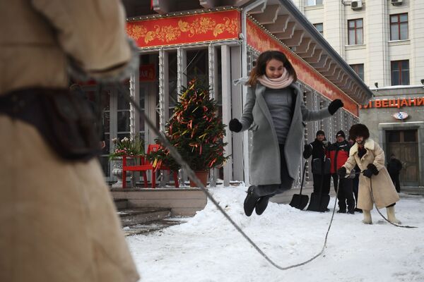 جشن وداع با زمستان «ماسلنیتسا» در روسیه - اسپوتنیک ایران  