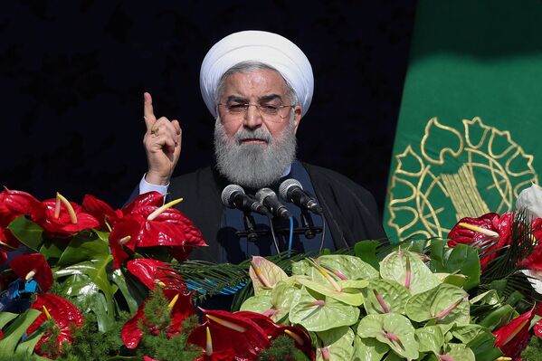 رئیس جمهور ایران در زمان برگزاری جشن 39-مین سالگرد انقلاب اسلامی در ایران - اسپوتنیک ایران  
