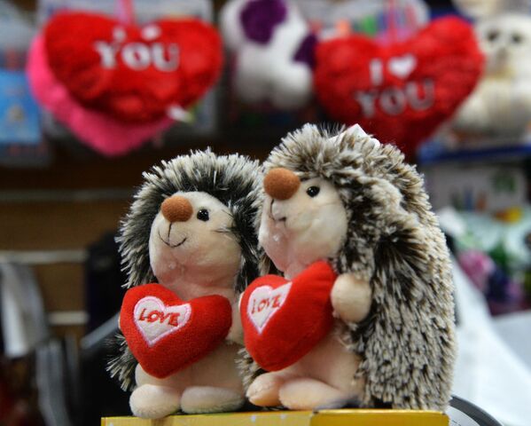 هدایای روز ولنتاین در فروشگاه های روسیه - اسپوتنیک ایران  