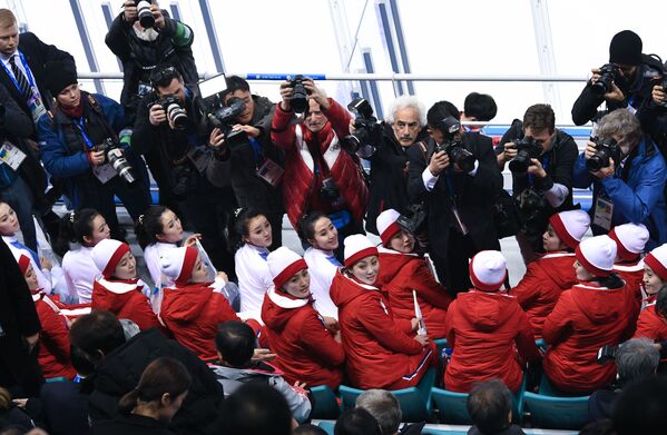 هواداران و عکاسان در  المپیک زمستانی پیونگ چانگ کره جنوبی - اسپوتنیک ایران  