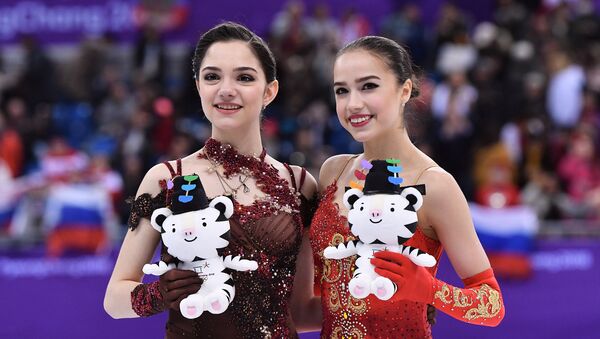 زیبای امروز: اسکیت باز 15 ساله روسی دارنده نخستین مدال طلای المپیک 2018 - اسپوتنیک ایران  