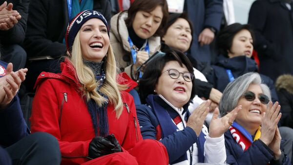 دختر ترامپ با تیپی متفاوت در المپیک زمستانی +عکس - اسپوتنیک ایران  