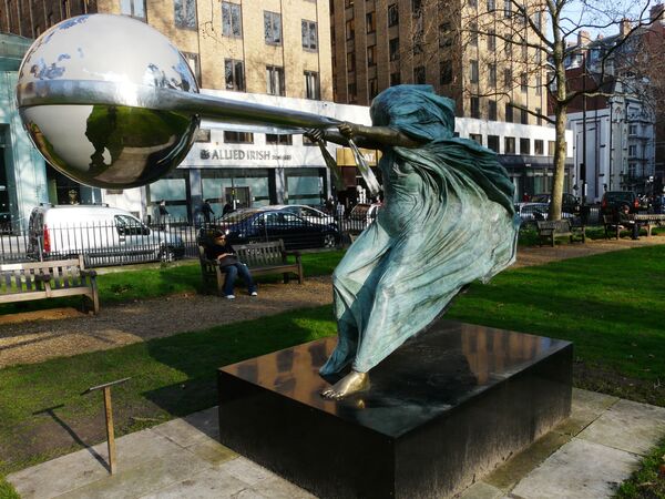 مجسمه نیروی طبیعت در لندن - اسپوتنیک ایران  