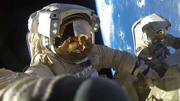 فضانورد روس: درایستگاه فضایی، دوست مرموزی اِسکان گزیده است - اسپوتنیک ایران  