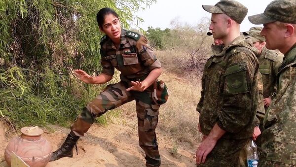 زنان هندی می توانند به فرماندهی ارتش برسند - اسپوتنیک ایران  