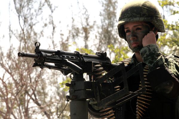 زن سرباز در ارتش مکزیک - اسپوتنیک ایران  