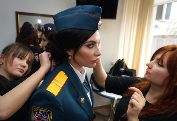 شرکت کننده کنکور « ملکه زیبایی درجه داران» در کراسنودار روسیه - اسپوتنیک ایران  