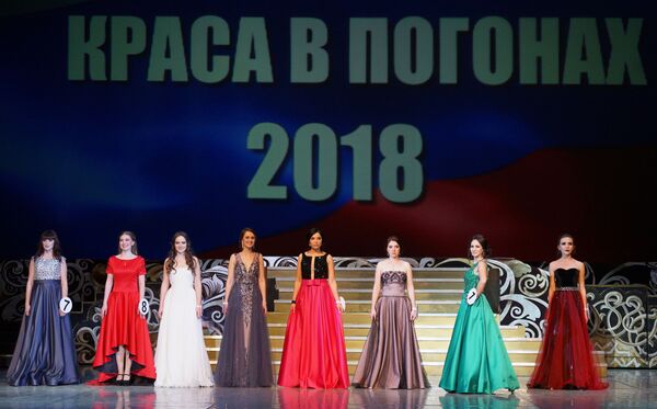 شرکت کنندگان کنکور « ملکه زیبایی درجه داران» در کراسنودار روسیه - اسپوتنیک ایران  