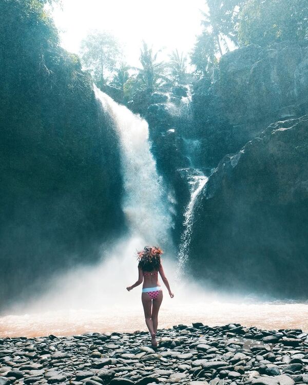 عکسی از آبشار در بالی در پروژه «چقدر دور از خانه» - اسپوتنیک ایران  