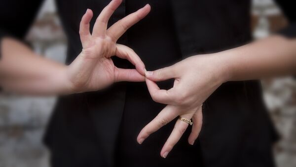 چرا شکستن انگشتان لذت بخش است؟ - اسپوتنیک ایران  