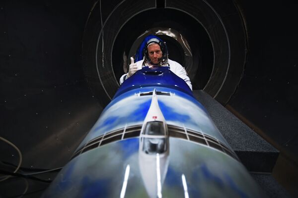 رافائل دامژان خلبان سوئیسی در فضاپیمای تولید روسیه - اسپوتنیک ایران  