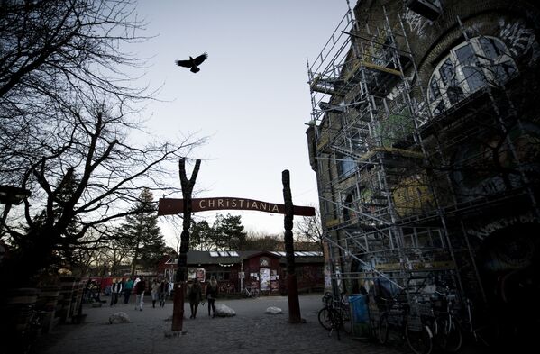ورودی محدوده ای تحت عنوان  شهر آزادی کریستیانیا در کپنهاک - اسپوتنیک ایران  