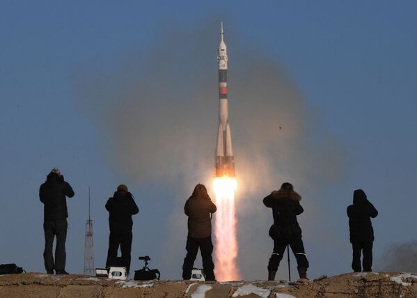 شلیک موشک Soyuz-FG حامل فضاپیمای Soyuz MS-07  از پایگاه فضایی بایکونور - اسپوتنیک ایران  
