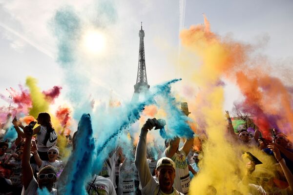 شرکت کنندگان دو رنگی در پاریس - اسپوتنیک ایران  