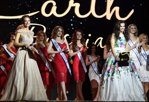شرکت کنندگان کنکور زیبایی «دوشیزگان و بانوان روسیه 2018» در مسکو - اسپوتنیک ایران  