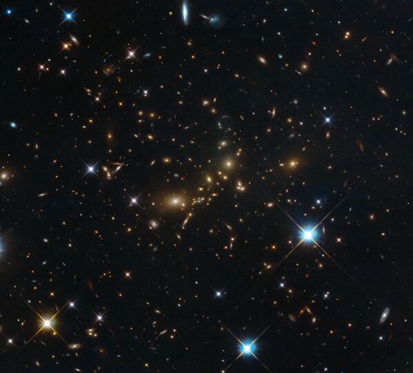 یکی از بزرگترین کهکشنان های قابل دید از زمین - اسپوتنیک ایران  