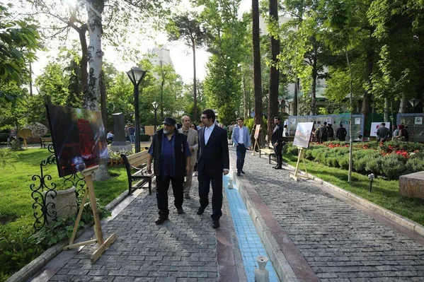 در نمایشگاه کتاب و عکس روسیه «روسیه از نمایی نزدیک» در تهران در نمایشگاه کتاب و عکس روسیه «روسیه از نمایی نزدیک» در تهران - اسپوتنیک ایران