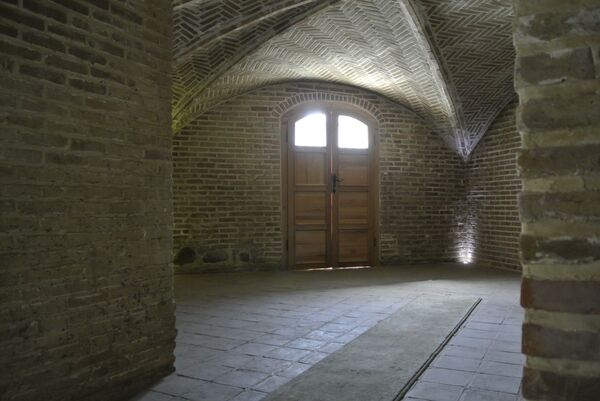 باغ موزه قصر که سابقاً زندان قصر نامیده می شد باغ موزه قصر که سابقاً زندان قصر نامیده می شد - اسپوتنیک ایران