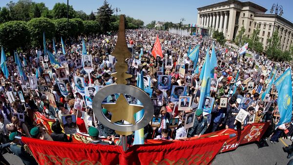 حضور میلیونی مردم روسیه در راهپیمایی «هنگ جاودان» +فیلم - اسپوتنیک ایران  