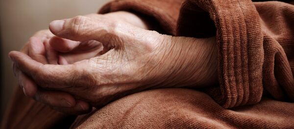 زن 107 ساله ترکیه ای بر کرونا غلبه کرد زن 107 ساله ترکیه ای بر کرونا غلبه کرد - اسپوتنیک ایران