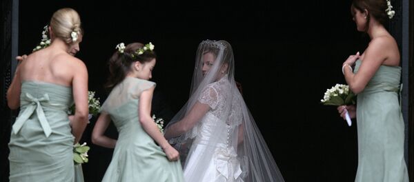 داماد از رعد و برق ترسید، عروسی لغو شد - اسپوتنیک ایران  