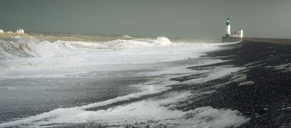 نجات پناهچویان ایرانی در کانال مانش نجات پناهچویان ایرانی در کانال مانش - اسپوتنیک ایران