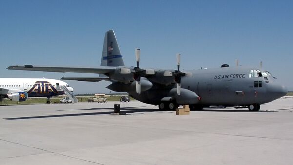 پرواز خطرناک هواپیمای C-130 آمریکایی + فیلم - اسپوتنیک ایران  
