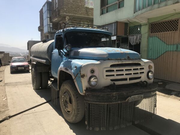 ماشین های لوکس روسی در افغانستان - اسپوتنیک ایران  