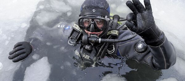 قهرمانی تیم غواصی ارتش ایران در مسابقات ارتش‌های جهان - اسپوتنیک ایران  