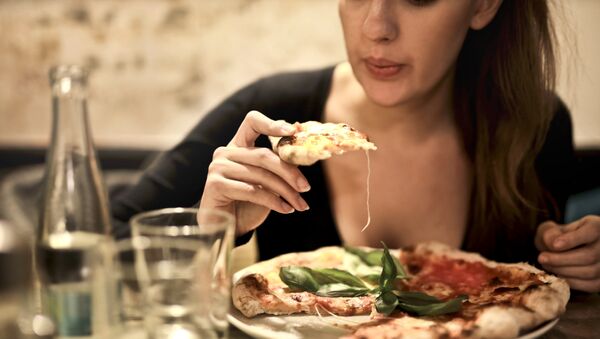 پیتزا می تواند به مبارزه با سرطان کمک کند - اسپوتنیک ایران  