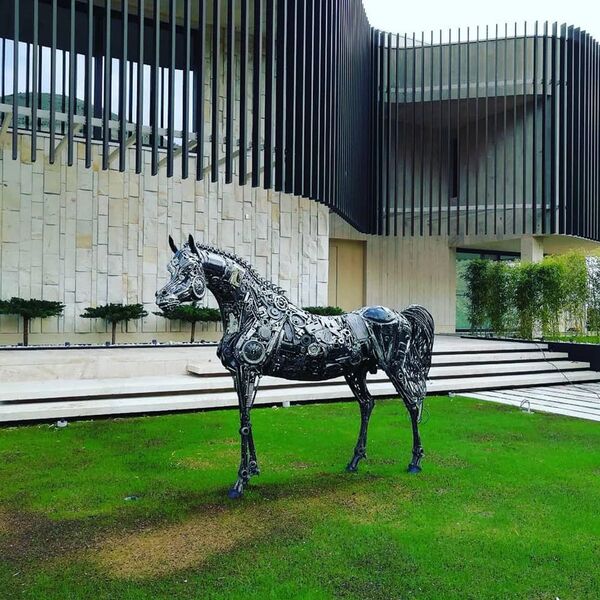 مجسمه ساز ایرانی با دستان طلایی+ تصاویر مجسمه ساز ایرانی با دستان طلایی+ تصاویر - اسپوتنیک ایران