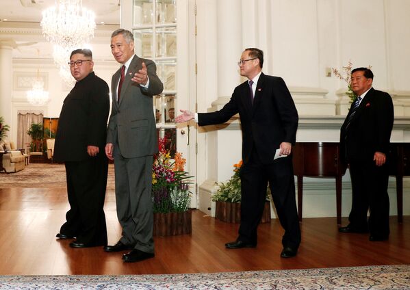 کیم جونگ اون رهبر کره شمالی و نخست وزیر سنگاپور - اسپوتنیک ایران  