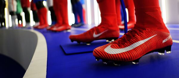 ادامه جواب های دندان شکن ایرانی ها به کمپانی نایک +عکس - اسپوتنیک ایران  