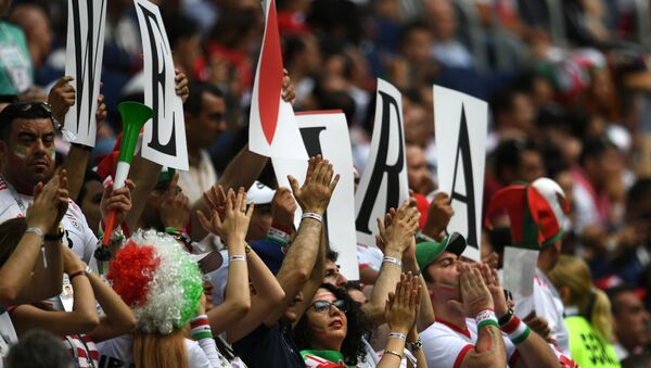 هیجان زدگی  و اضطراب مربی ایرانیان در بازی با اسپانیا + عکس - اسپوتنیک ایران  