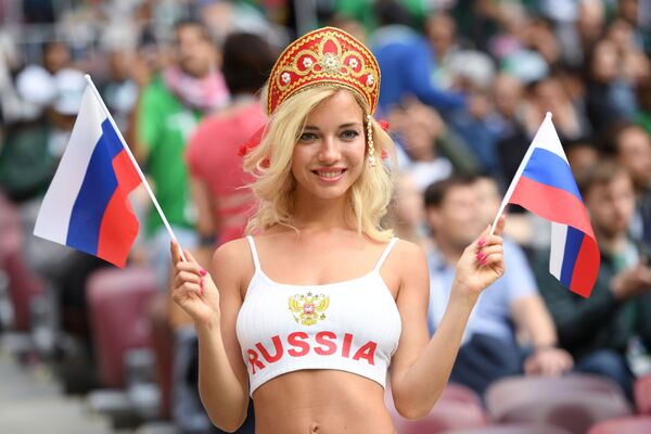 هوادار تیم روسیه در مسابقات جام جهانی -2018 در روسیه - اسپوتنیک ایران  