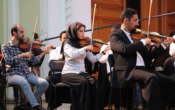 هنرنمایی ارکستر سمفونیک تهران در کنسرواتوآر مسکو - اسپوتنیک ایران  