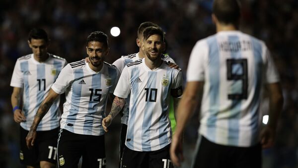 نیمکت نشینی گلزن تیم  ملی آرژانتین در برابر نیجریه - اسپوتنیک ایران  