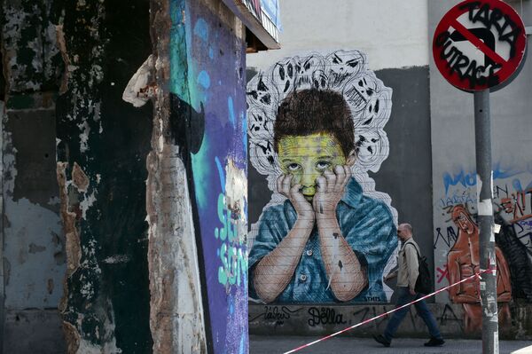 گرافیتی روی دیوار در آتن - اسپوتنیک ایران  