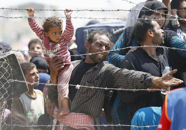 فراریان سوری  در مرز با ترکیه - اسپوتنیک ایران  