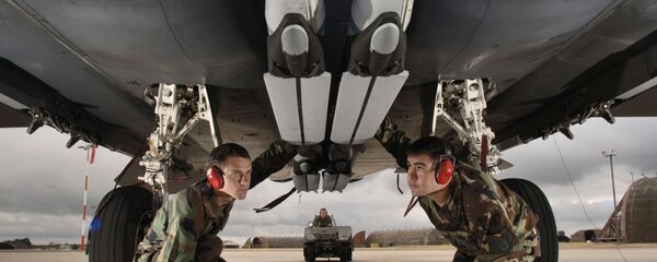 آمریکا پایگاه هوایی خود در سوریه را بمباران کرد آمریکا پایگاه هوایی خود در سوریه را بمباران کرد - اسپوتنیک ایران