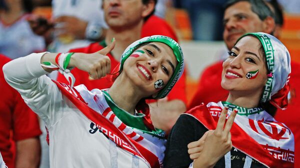 جذابیت زنان ایرانی تعیین کننده است... فیفا - اسپوتنیک ایران  
