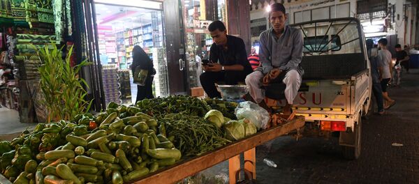جریمه برای دور ریختن غذا در عربستان سعودی - اسپوتنیک ایران  