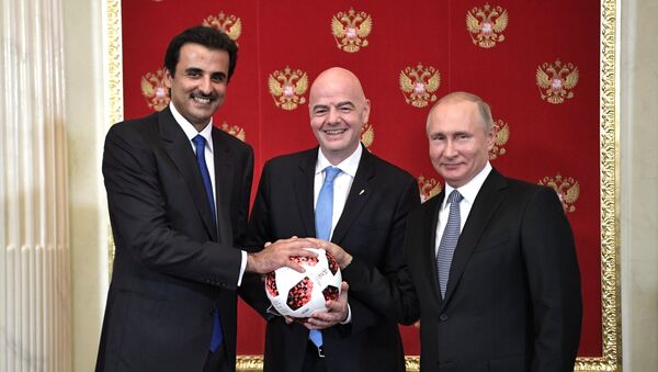 روسیه میزبانی جام جهانی را به قطر تحویل داد + عکس - اسپوتنیک ایران  
