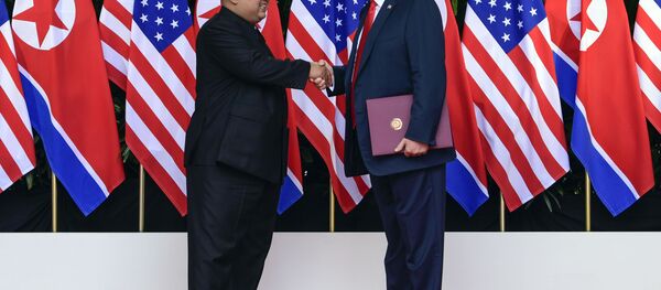 بولتون: دیدار ترامپ با رهبر کره شمالی اشتباه استراتژیک بود - اسپوتنیک ایران  